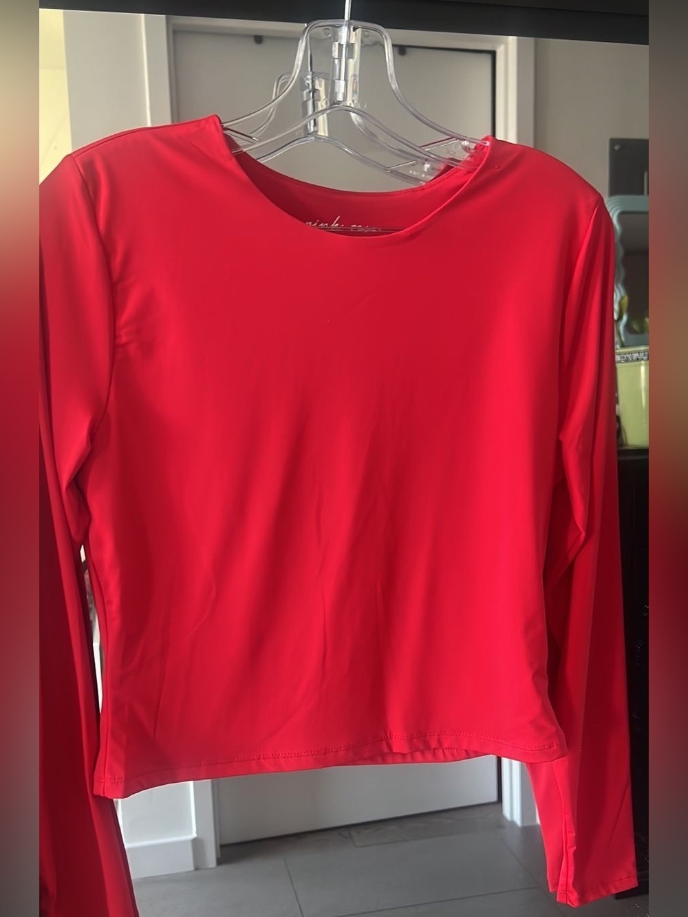 Pink rose silky knit Red Long-Sleeve Crewneck cropped Top size L